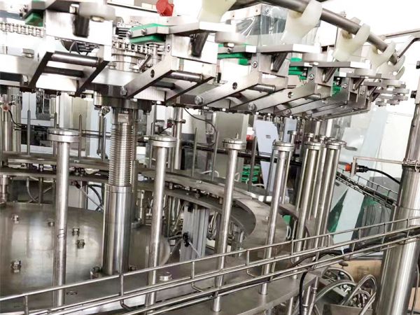 瓶装水灌装设备