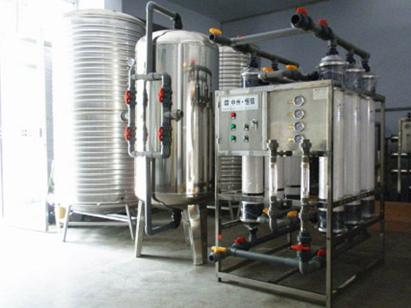 超滤水处理设备生产线