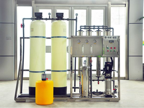 1吨玻璃钢自动反渗透设备