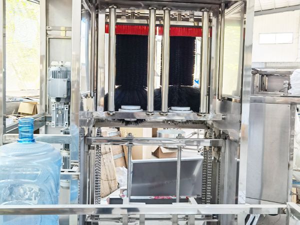 大桶水外刷高压水刀洗桶机